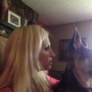 Meet your Posher, Carrie